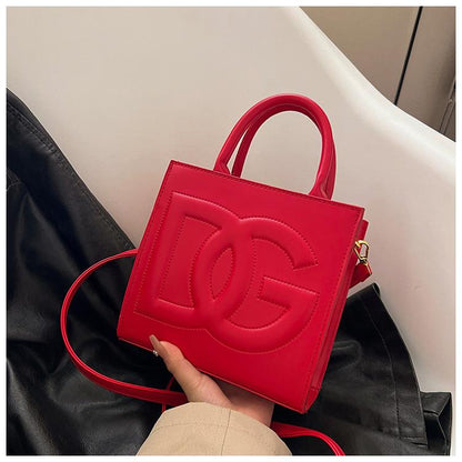 New Fashion Versatile Handbug 1023121903