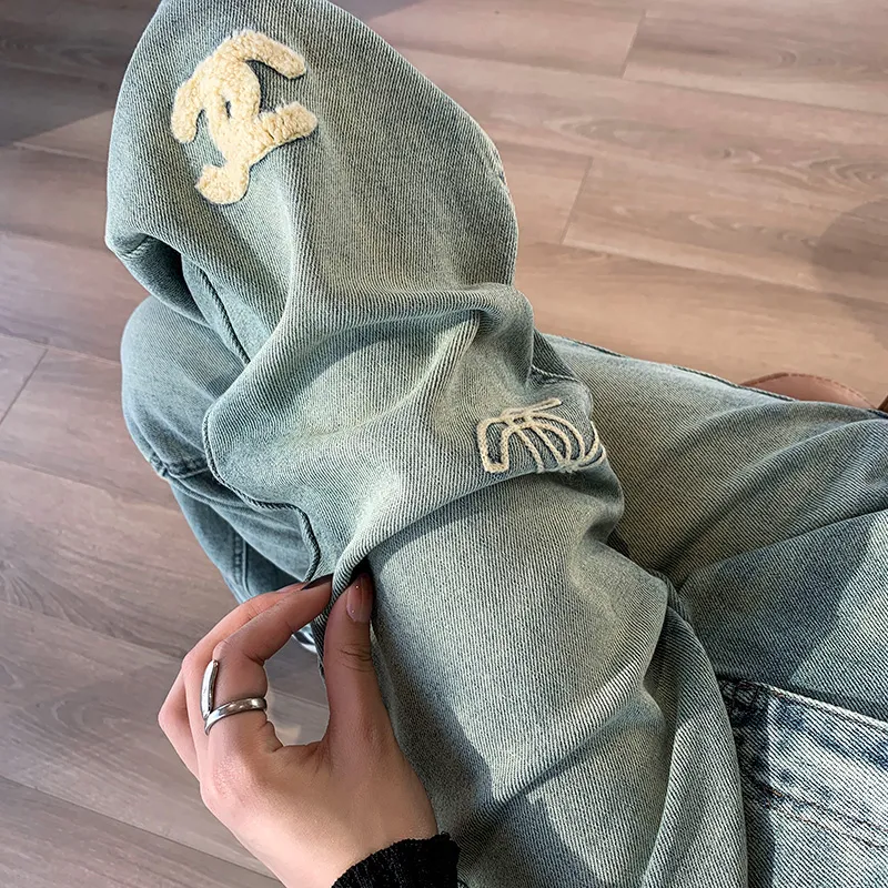 New high waisted loose embroidered straight Jeans 9000914007