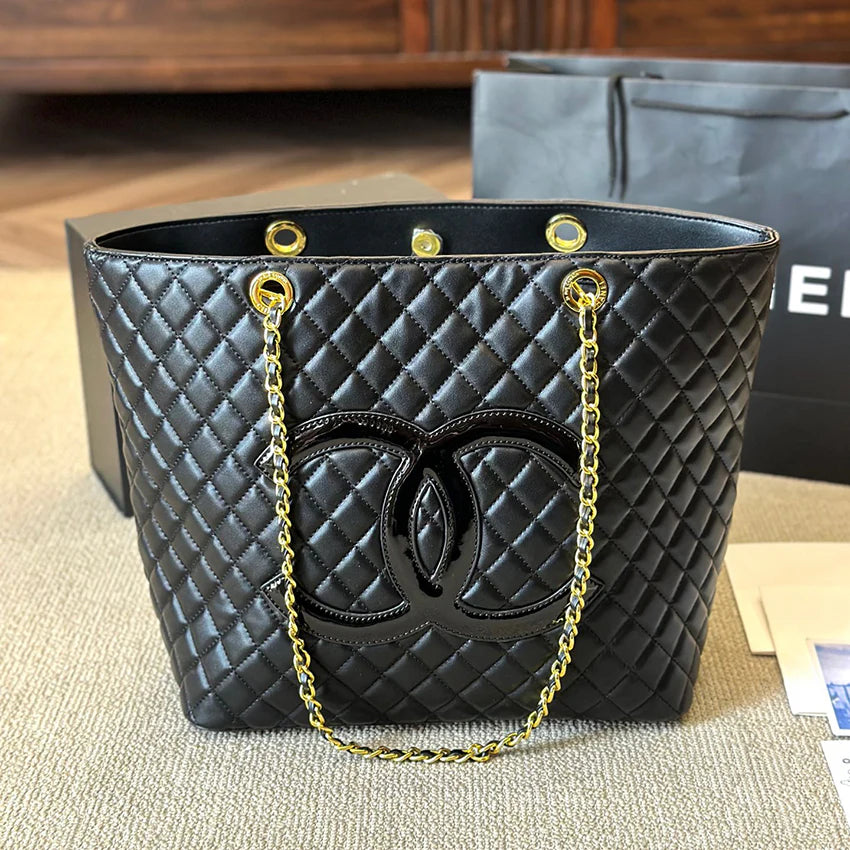 New Fashion Versatile Handheld Crossbody Bag 1024061408