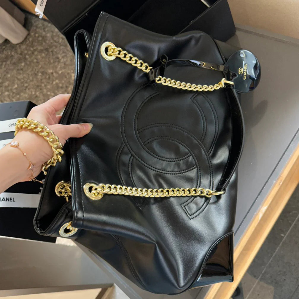 New fashion and versatile classic crossbody bag 1024102517