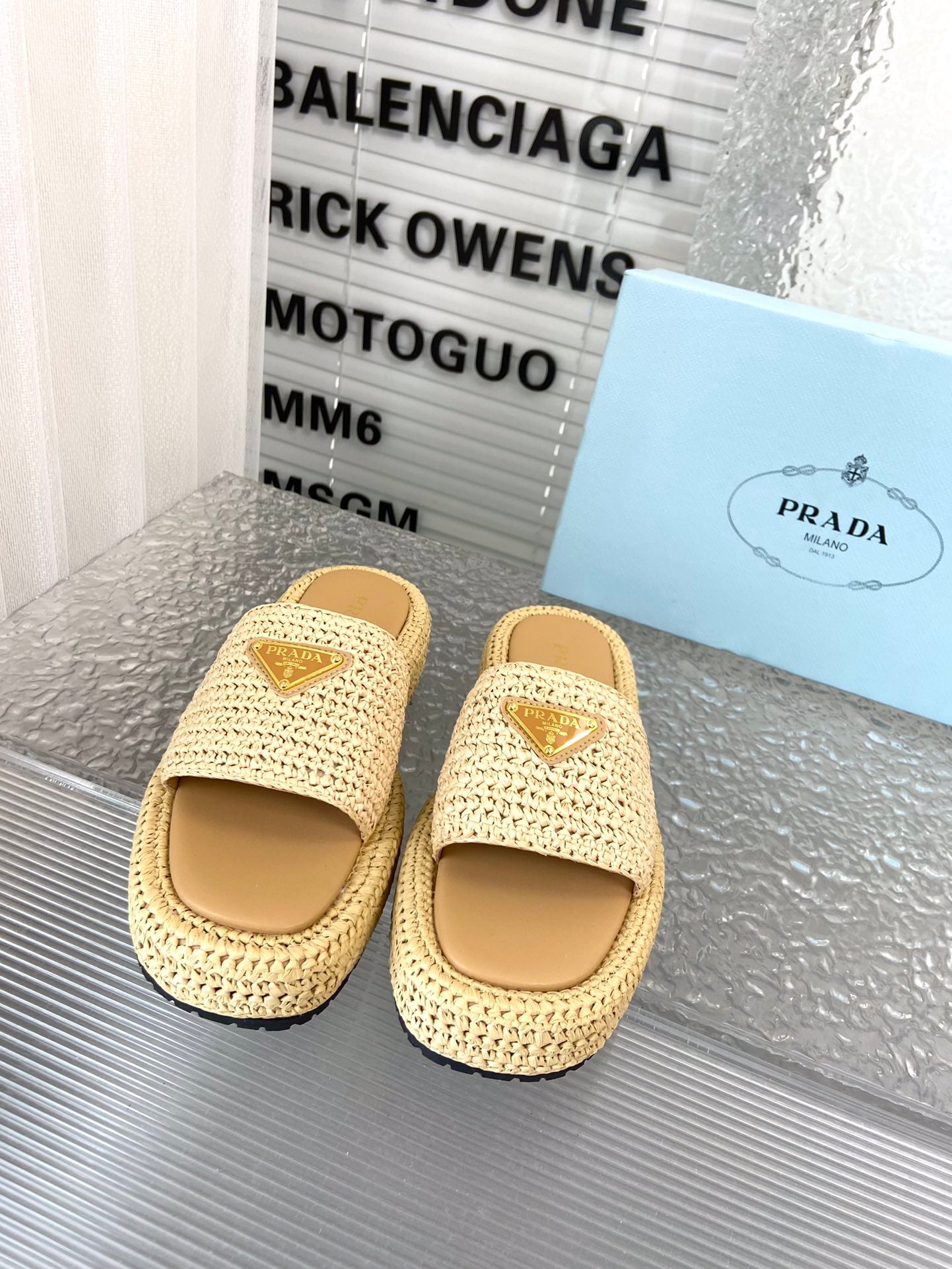 Spring and summer new style woven thick-soled triangle buckle strap slippers 0724032001