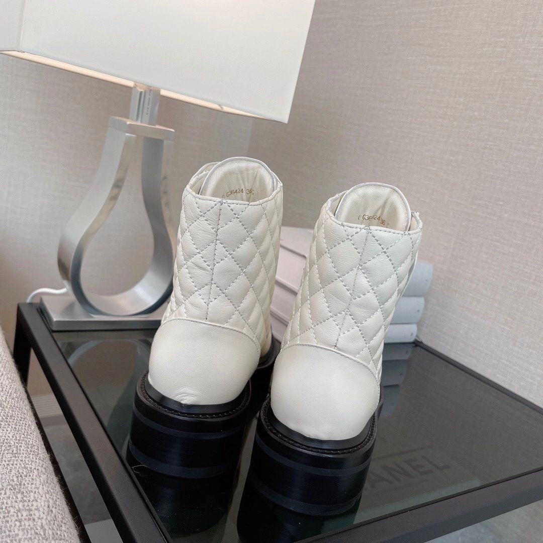 New Versatile Lace Up Small Leather Boots 1023121313