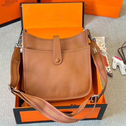 HM Evelyn Shoulder Bag 1824062401