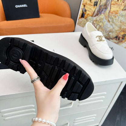 CH Thick-soled Retro Fashion Women's Shoes fb04240909029