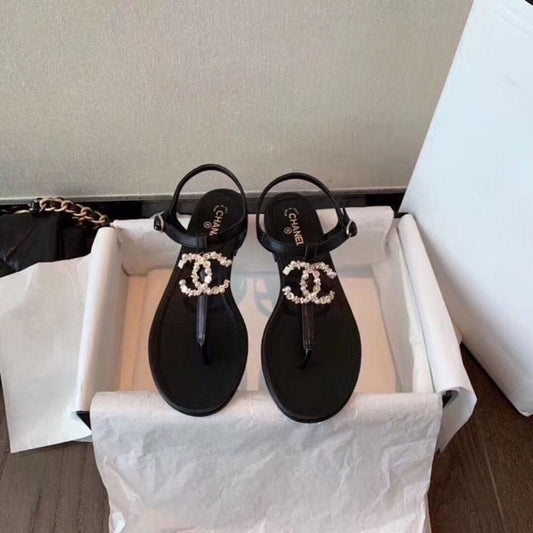 New stylish and minimalist sandals PD10041014