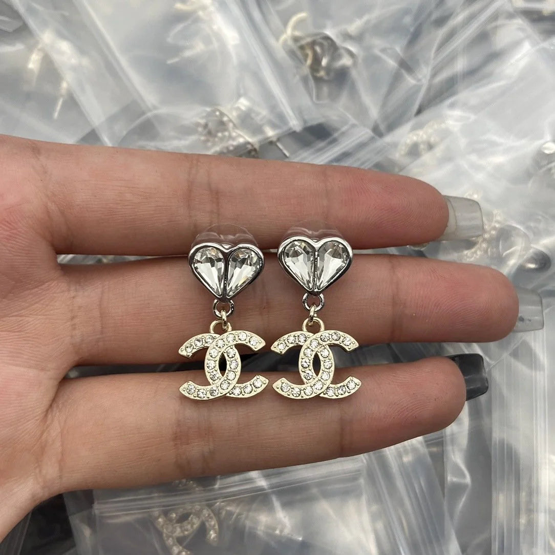 New Enamel Earrings With Heart-shaped Earrings 1024010312