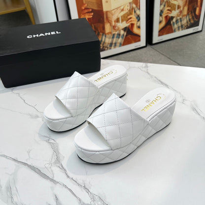 Chane1 top fashion thick-soled rhombus slippers 0724030808