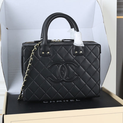 CNL Retro Chain Bag Diamond Pattern Handle Cosmetic Bag Cosmetic Case 0725021301