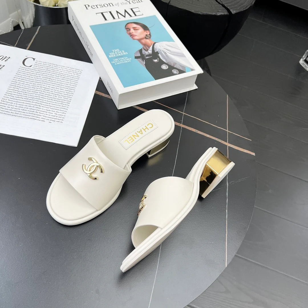 New fashionable and versatile sandals 1024052309