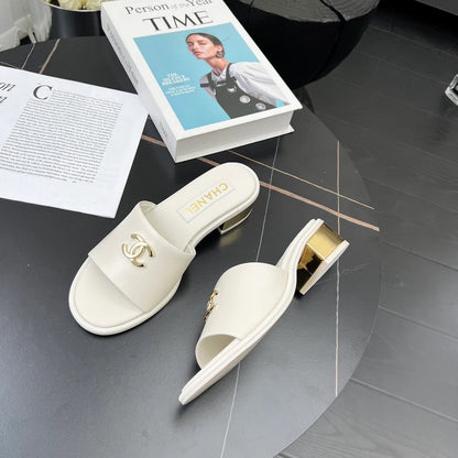 New fashionable and versatile sandals 1024052309