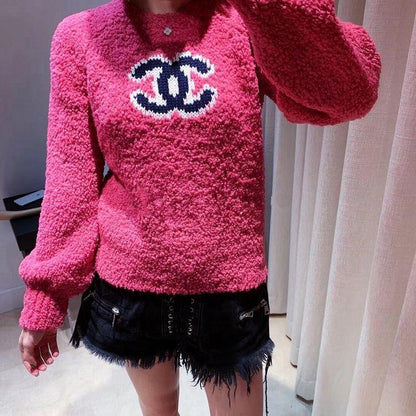 Crew Neck Lambswool Sweater 0823112808