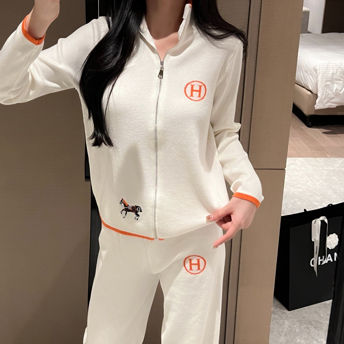 HH Fashion jacquard knit suit 0724101109