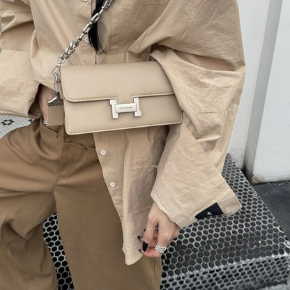 New Fashion Chain Underarm Bag Shoulder Small Square Bag 1024032025