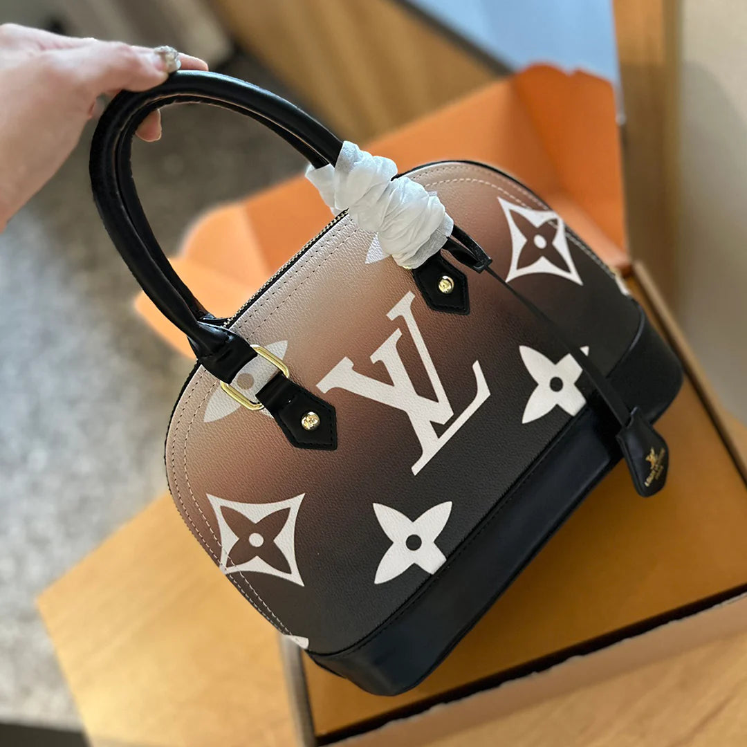 New Fashion Versatile Handbag Crossbody Bag 1024042411