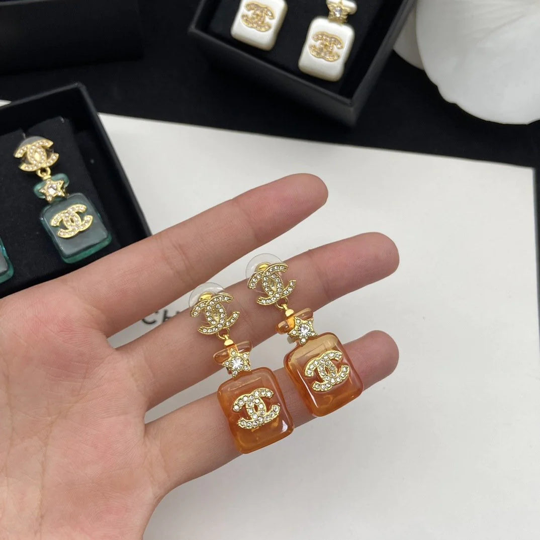 New Enamel Earrings With Heart-shaped Earrings 1024010312