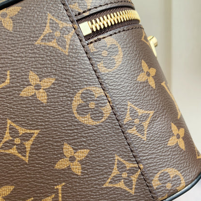 Luxury-VL VANITY Small Handbag Cosmetic Bag PD0423081608