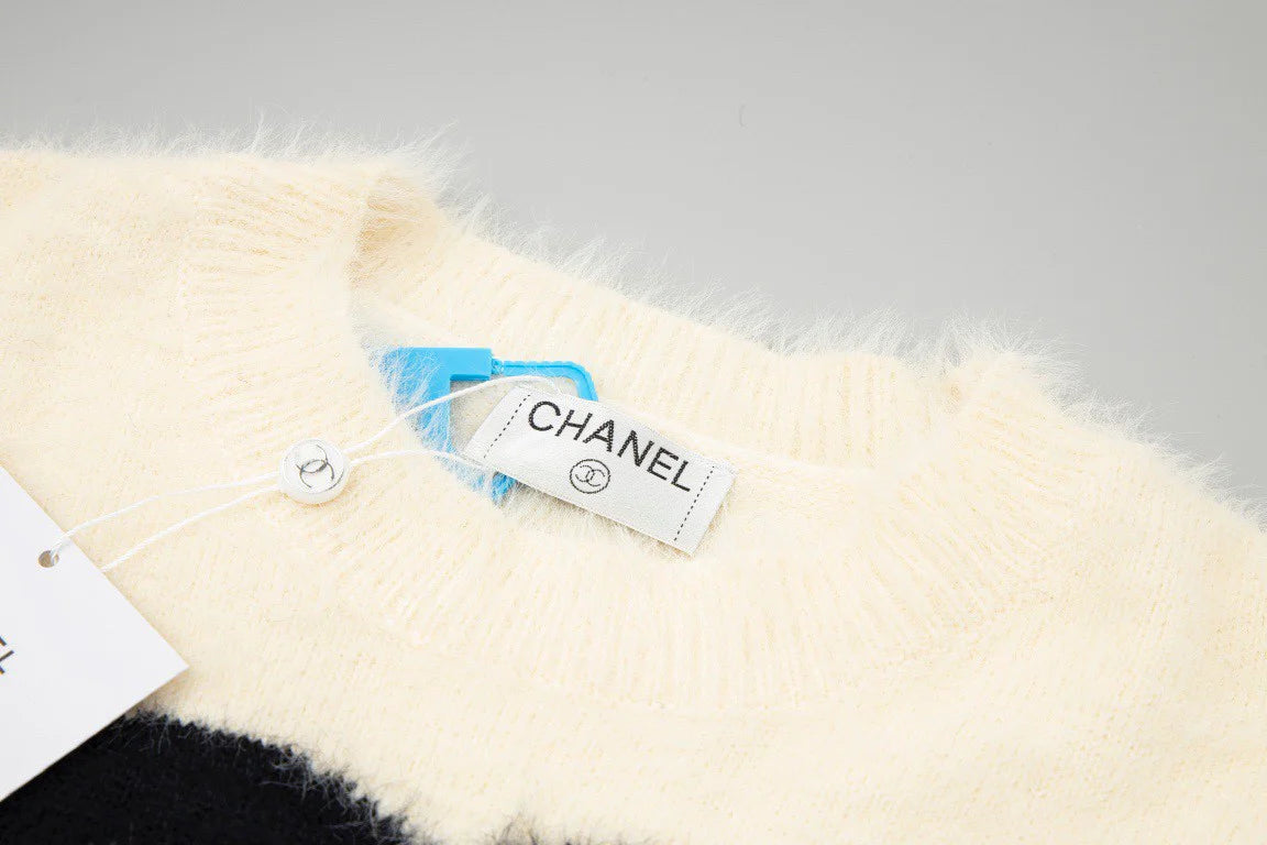 Classic Plush Jacquard Crew Neck Sweater 1024101014