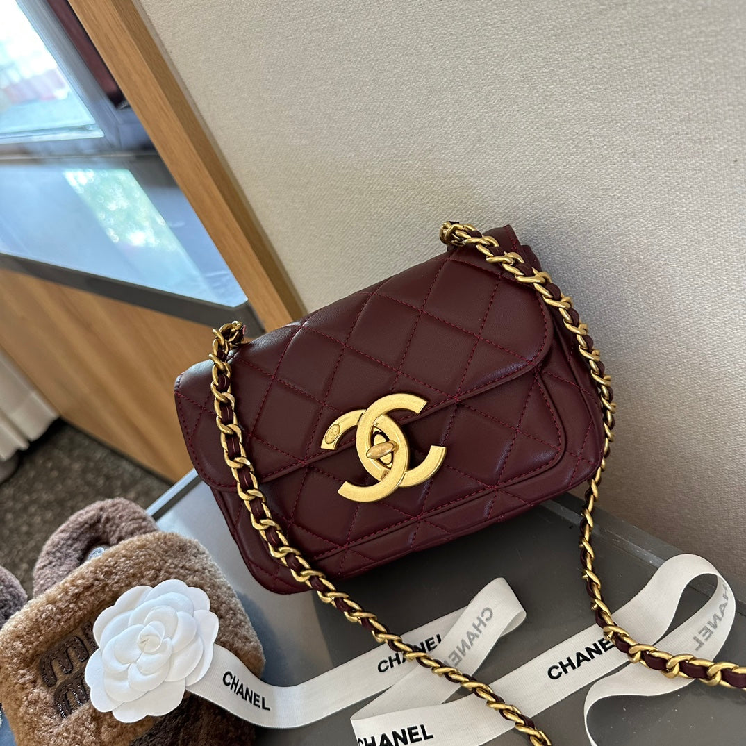 CNL New big logo diamond square fat bag 0724082603