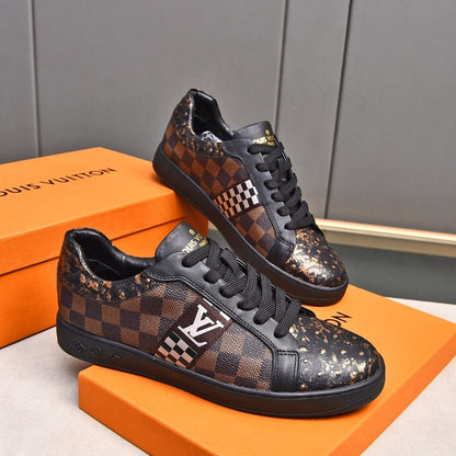 V Fashionable plaid print sneakers 0724101401