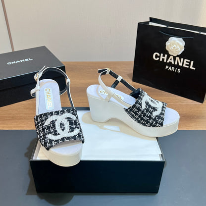 CNL thick-soled colorblock high-heeled sandals 0724042702