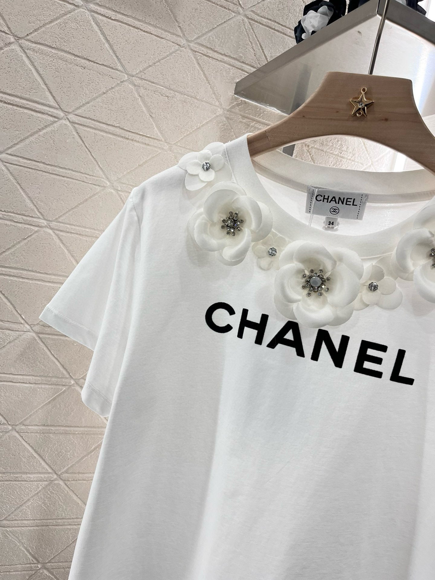 CNL Fashion Flower T-shirt 0725022804