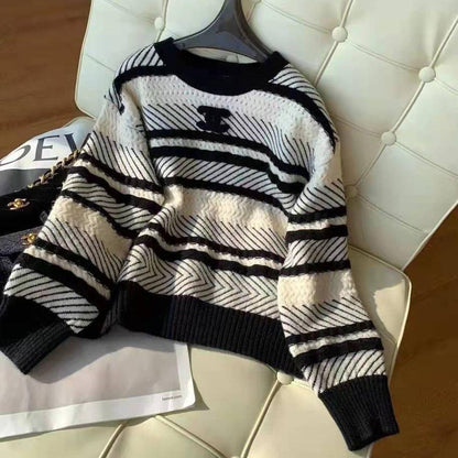 Black White Contrast Striped Knitted Sweater 0823112302