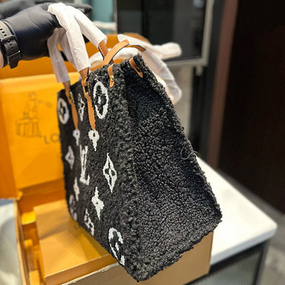 Handbags and crossbody bags 1024101023