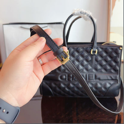 CHL Classic Tote XC24092508