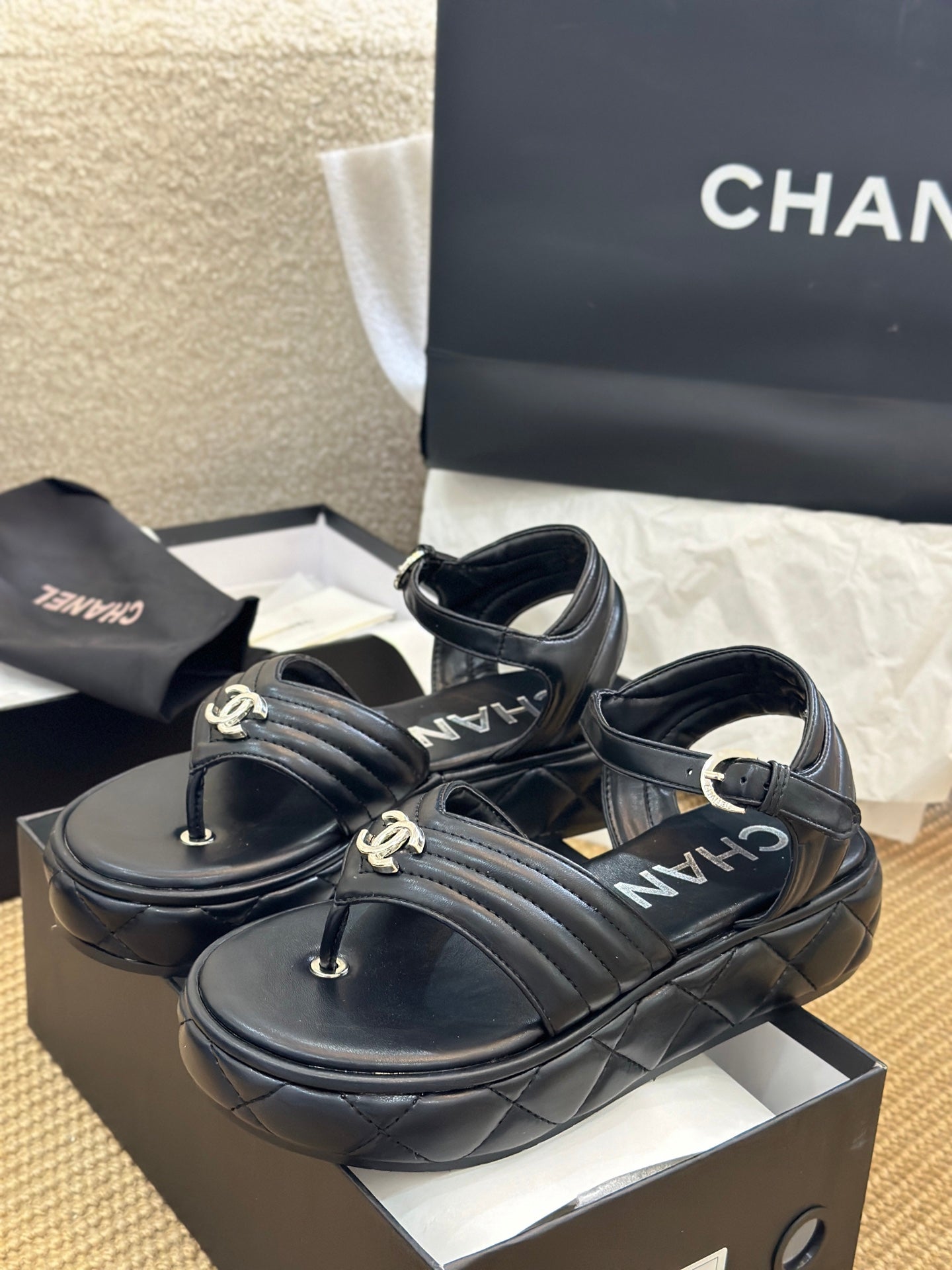 CNL fashion diamond thick-soled sandals 0725050802