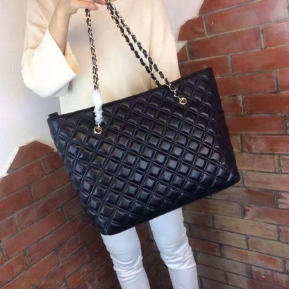 New Fashion Versatile Handheld Crossbody Bag 1023122116