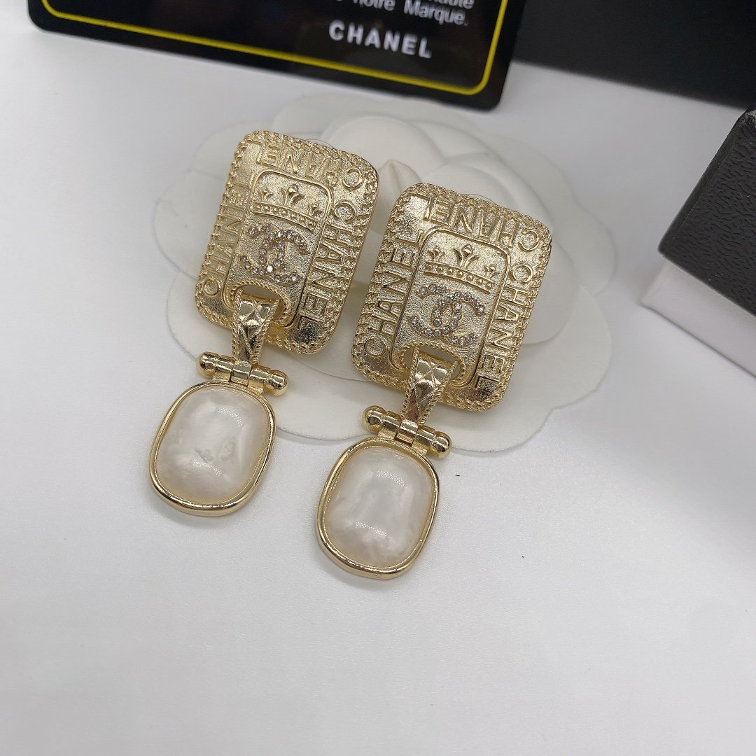 Golden Simple Style Earrings