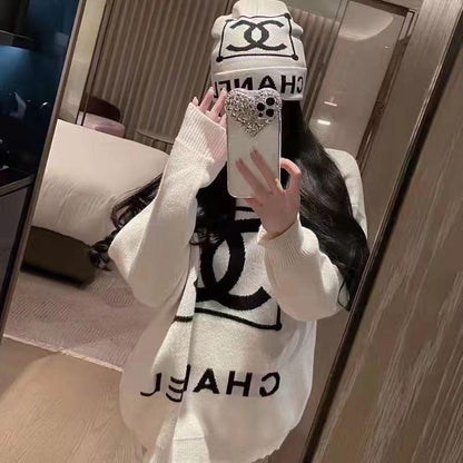 Black And White Contrast Color Letters Jacquard Temperament Loose Long Sweater 10240301YF11