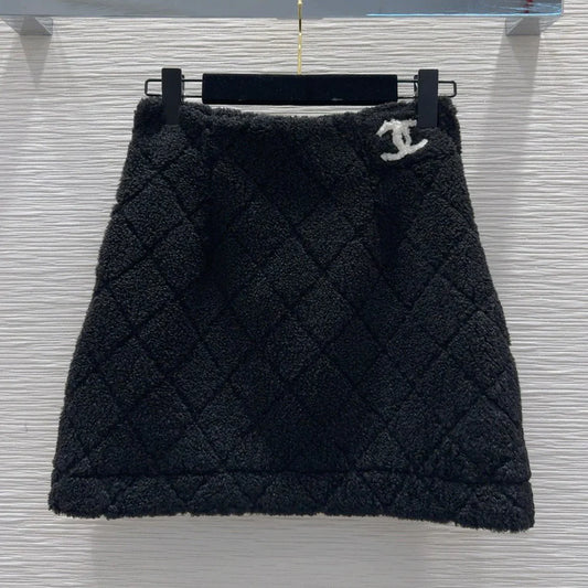 New autumn and winter French classic plaid wool short skirt 1024111412