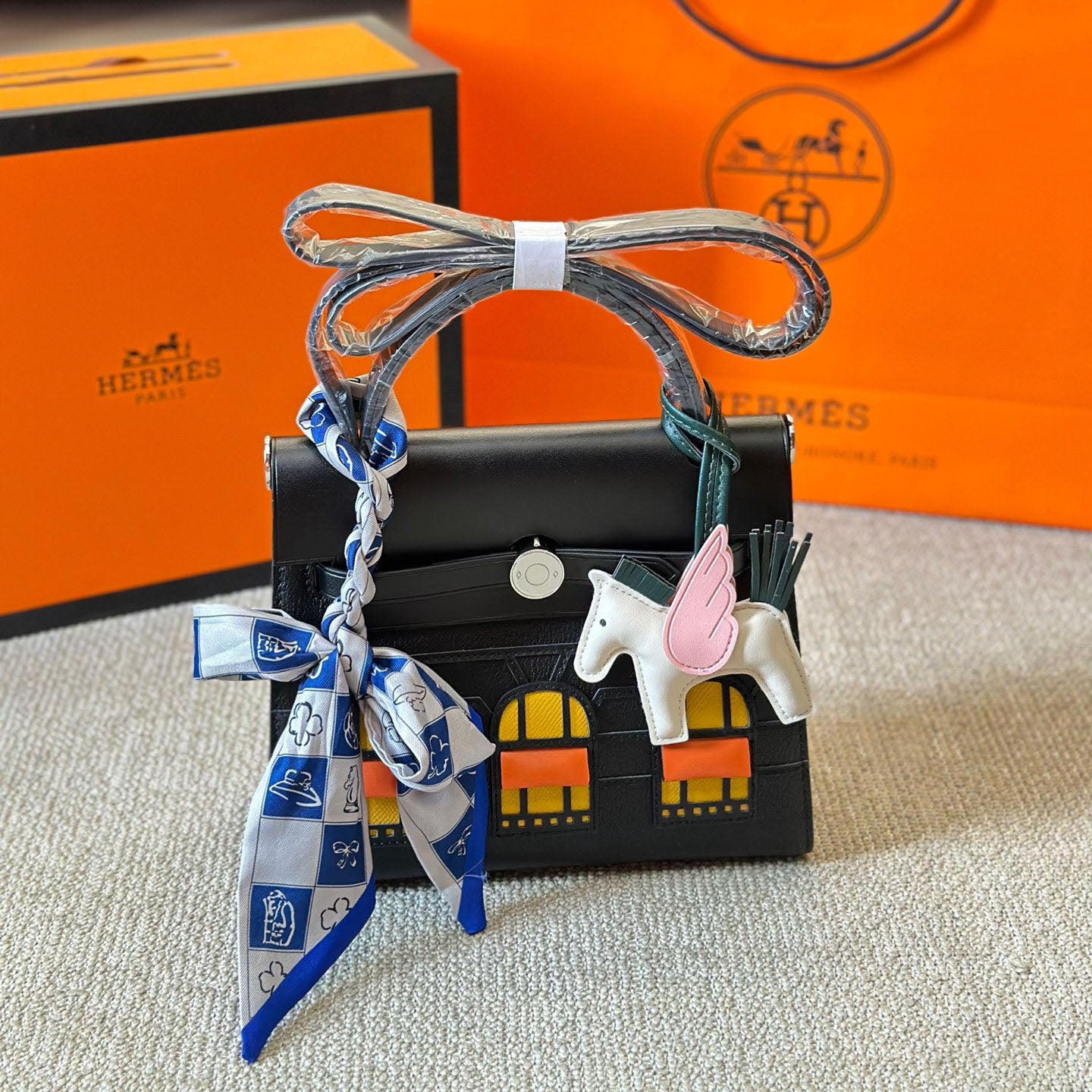 H classic pure leather handbag XC24100905