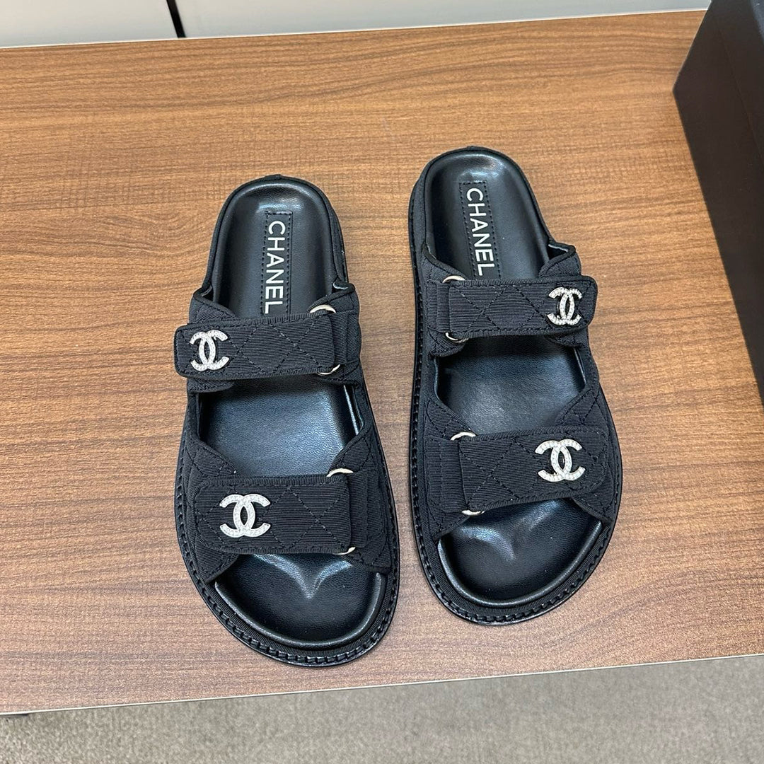 New fashionable and versatile women's sandals 1024031903