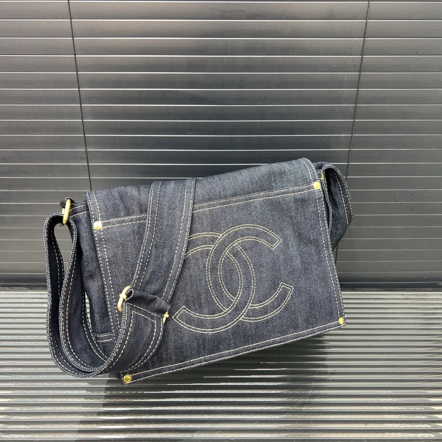 Unisex Crossbody Shoulder Bag 1025043007