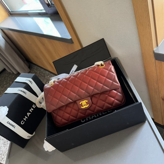 CHL 1112cf classic flap bag XC24100305