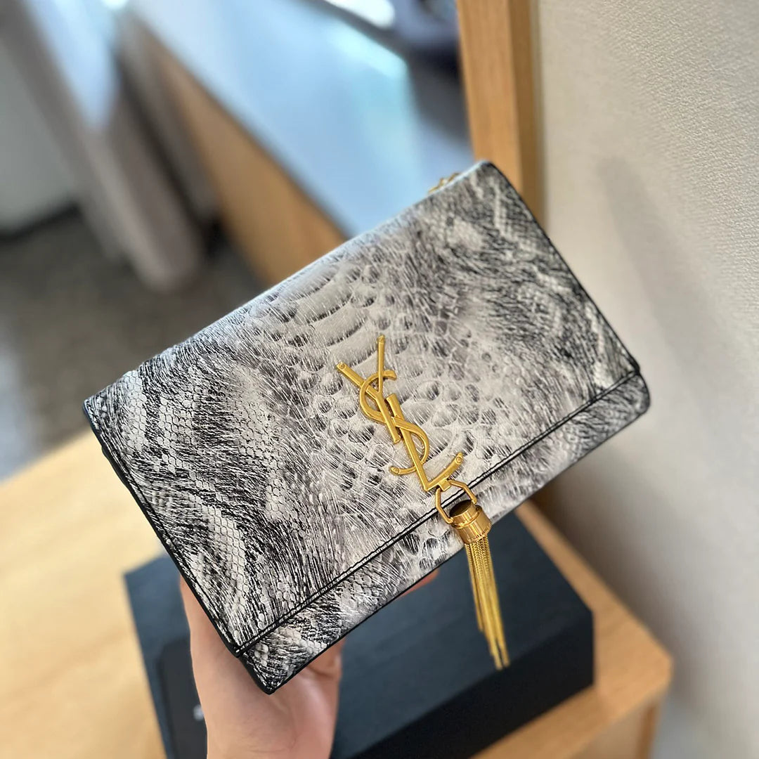 New fashion and versatile tassel crossbody bag 1024032711