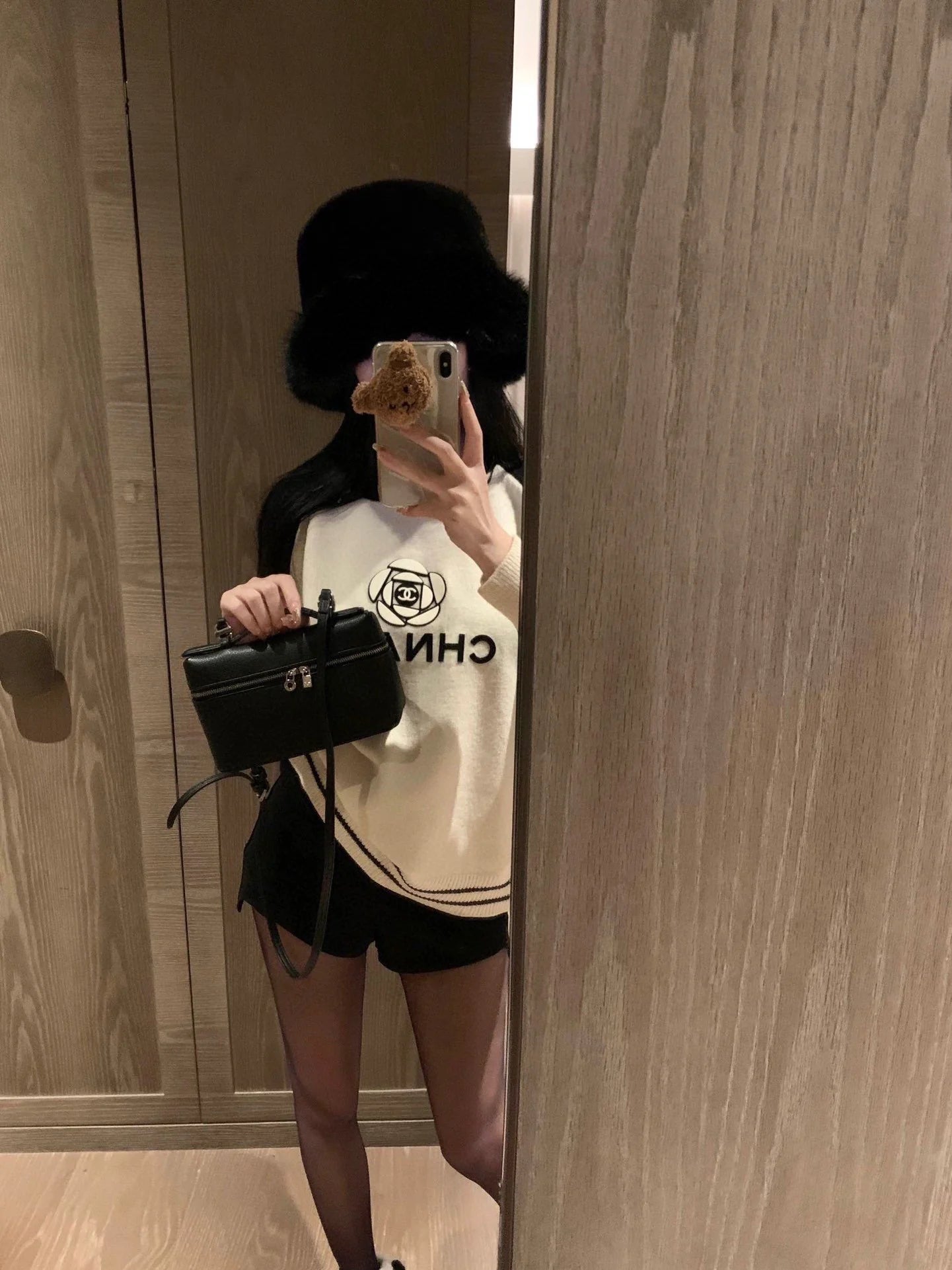 CNL Fashion Camellia Sweater 0724012302