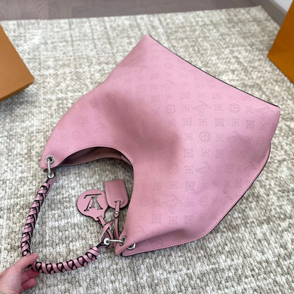 New fashion and versatile hand-woven woven tote bag 1024041010