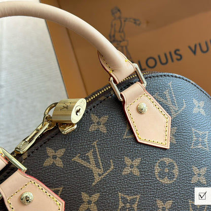 L Alma Shell Bag 1824071601