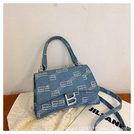 New Fashion Shoulder Bag Retro All-match Portable Small Square Bag 1024041616