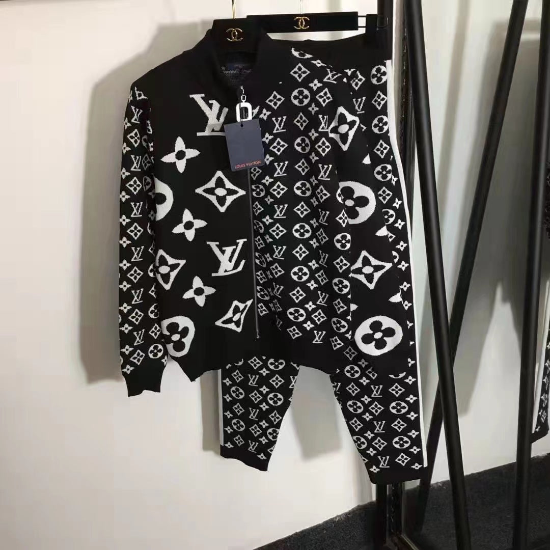 NEW FASHION KNITTED CASUALCARDIGAN HOODED LETTER TOP +KNITTED PENCIL PANTS TWOPIECE SUIT S013