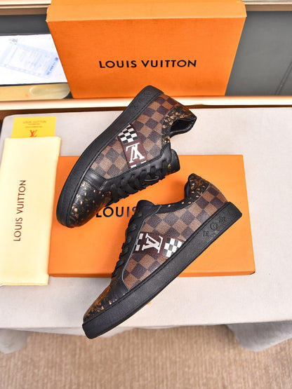 V Fashionable plaid print sneakers 0724101401