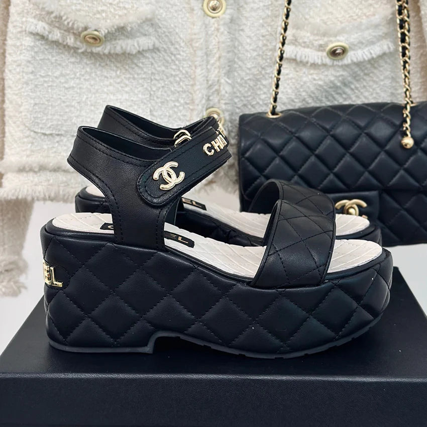 Fashion and versatile thick sole sandals 1024052321