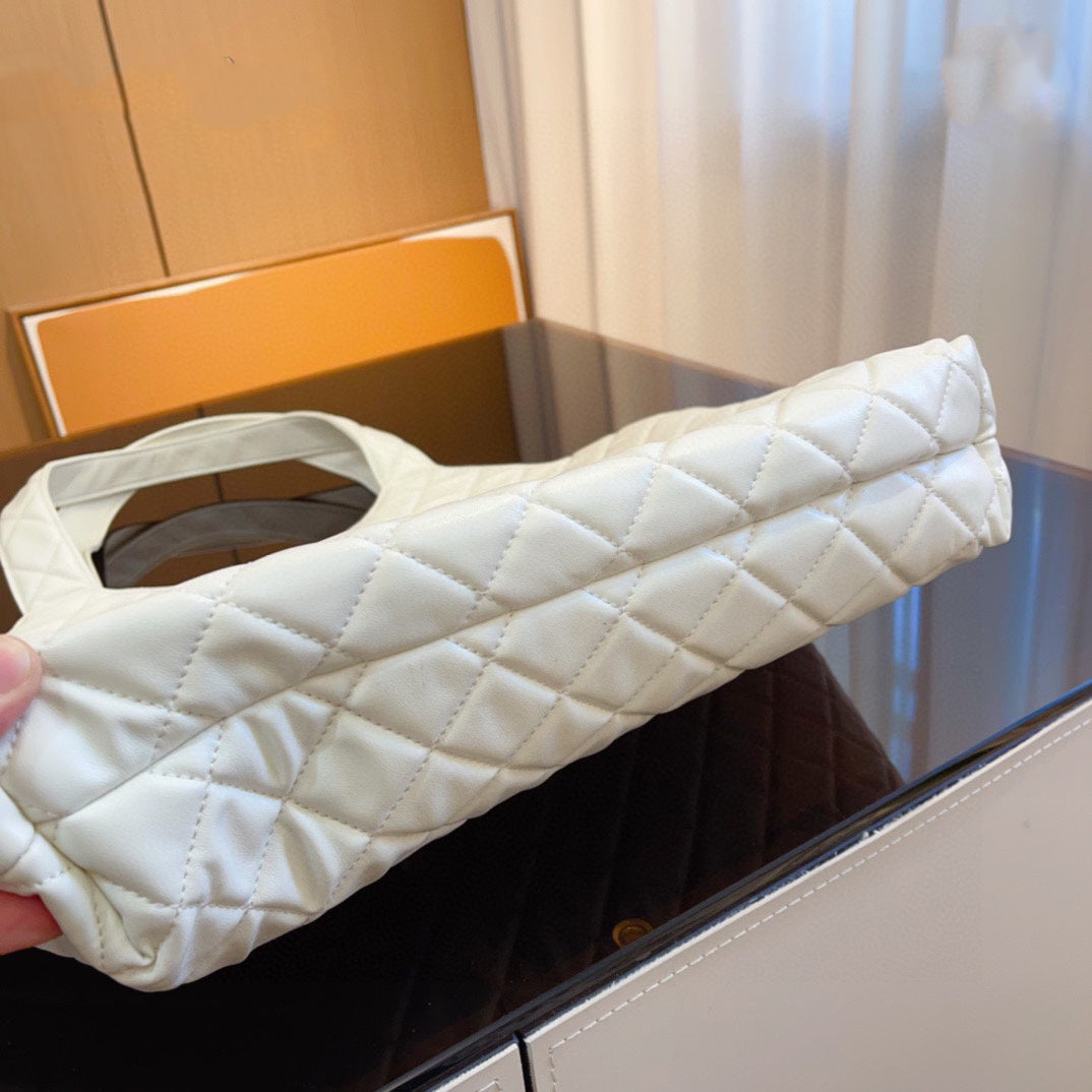 White Icare extra large shopping bag 0724032501