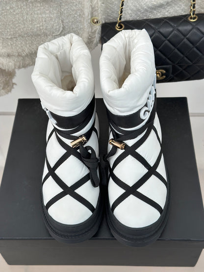 CL Cruise Leather Block Heels High Heel Boots 0423112101