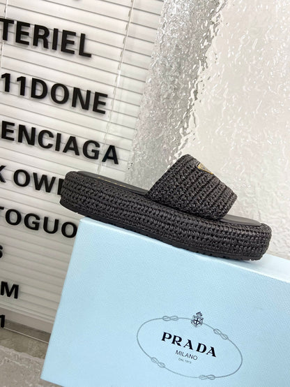 Spring and summer new style woven thick-soled triangle buckle strap slippers 0724032001