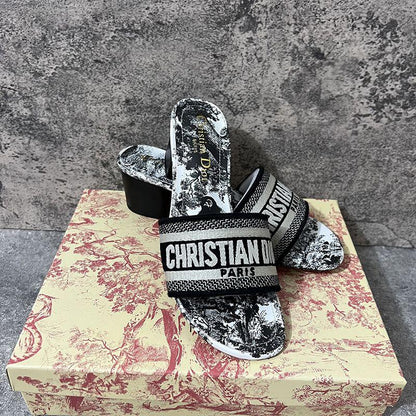 New Fashion D Logo women's slippersPD052024022701