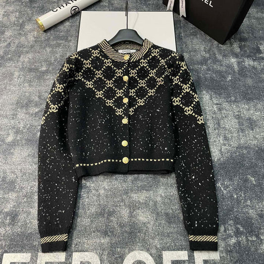 CNL fashion gold thread jacquard custom gold buckle custom yarn gradient round neck long sleeve buttoned knitted sweater cardigan jacket XC0723112005